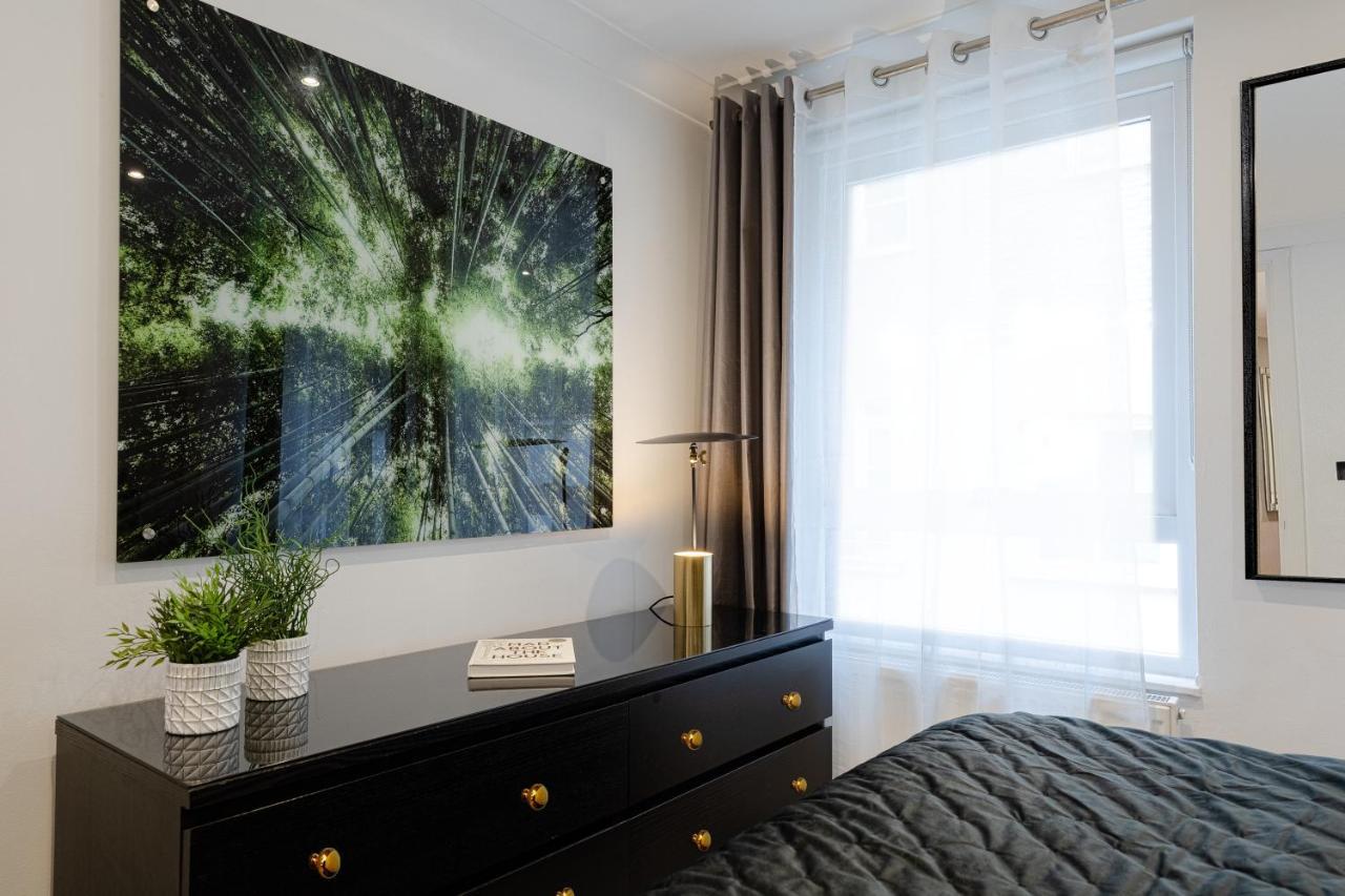 Explore The Most Exquisite West-End From A Harrods Family And Couple Home 런던 외부 사진